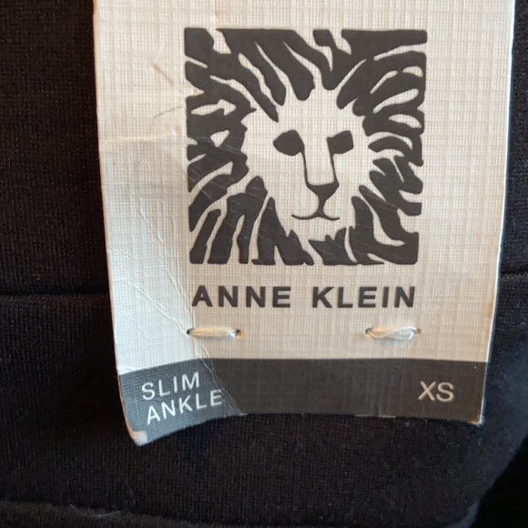 Anne Klein- NWT Black Slimming Dress Pants - Picture 3 of 5